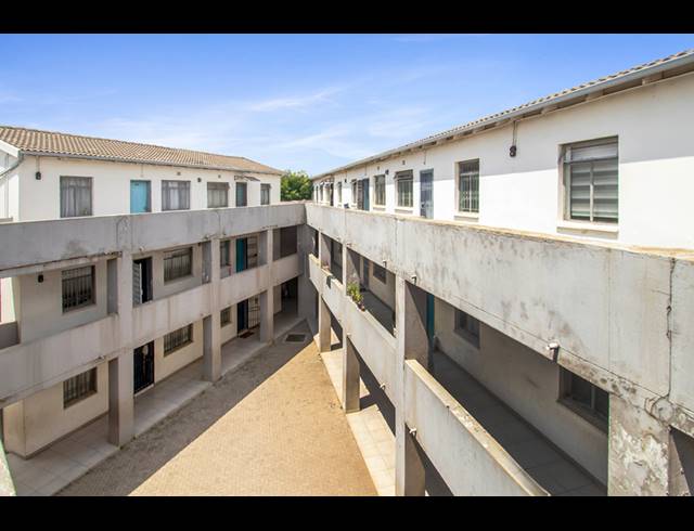 2 BEDROOM APARTMENT FOR SALE IN FLEURHOF